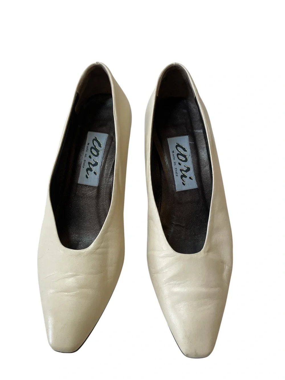 CORY Beige/Ivory Leather Italian Made Blunt Toe Low Heelsl Shoes - Size 5.5